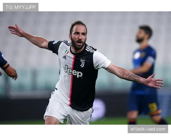 本泽马 vs 阿圭罗：终结效率与战术角色差异