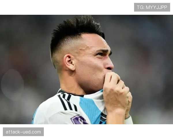 劳塔罗如何从二前锋蜕变为全能中锋？